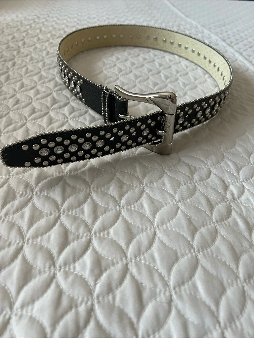 Black Studded Women’s Medium size Belt with Silver Hardware
